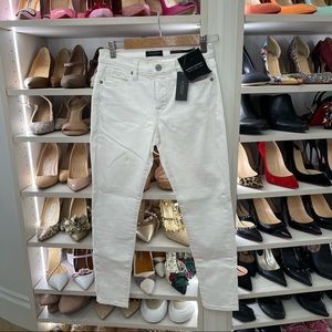 NWT Banana Republic Mid-rise, skinny ankle jeans. Color: white, size: 26 petite